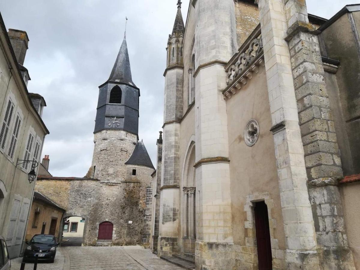 Le Loft Montargis Gien Maison De Ville サント・ジュヌヴィエーヴ・デ・ボワ エクステリア 写真